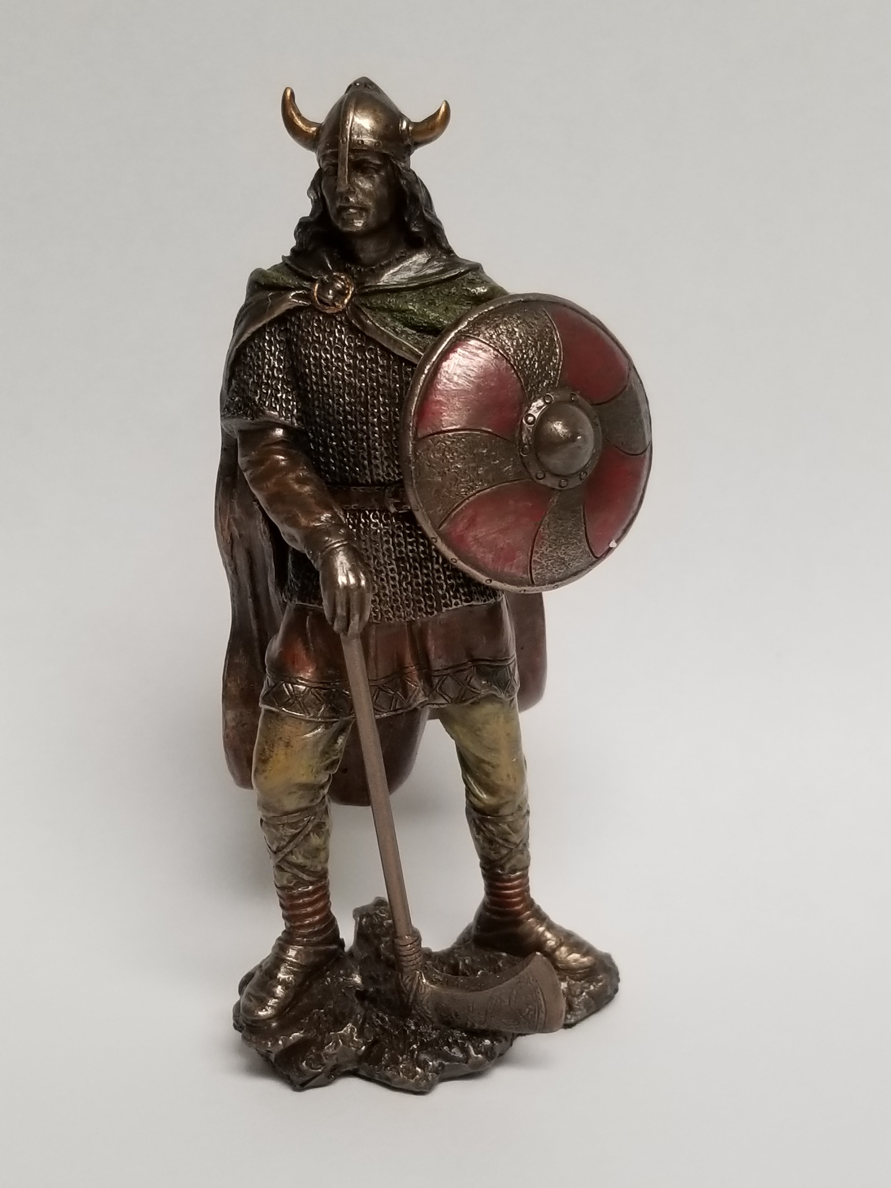 757000 Viking Figure with Axe, 11.5cm Tall Bergquist Imports